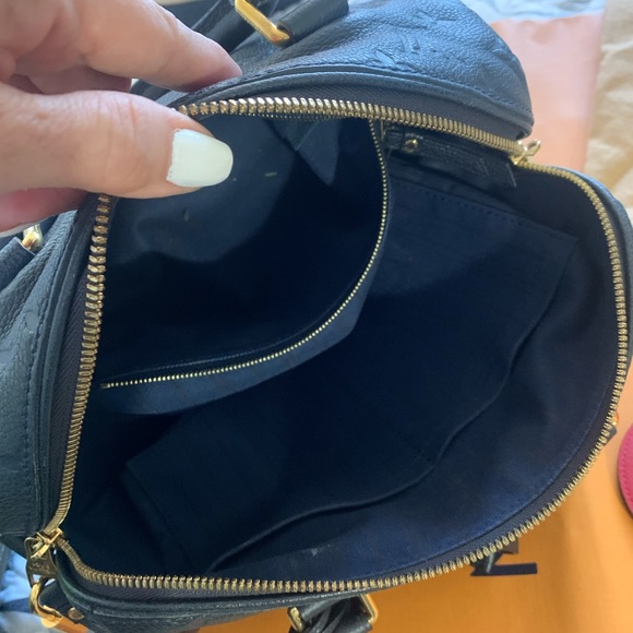 💯% authentic LV Bandouliere speedy 25 - Picture 7 of 17